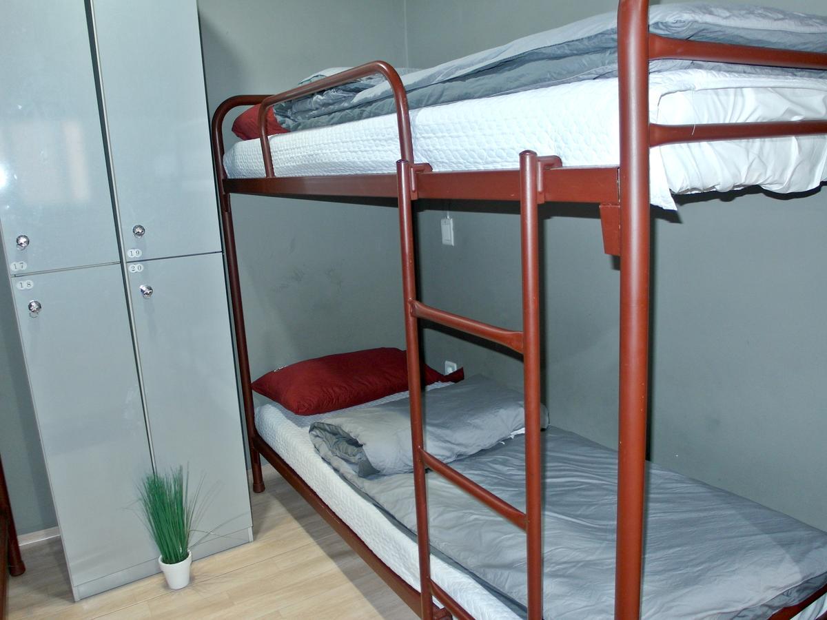 Fnstay Muslim Friendly Guesthouse Сеул Экстерьер фото