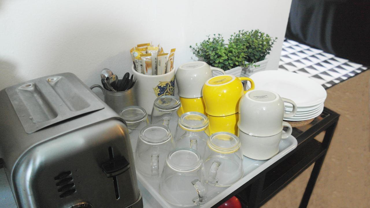 Fnstay Muslim Friendly Guesthouse Сеул Экстерьер фото