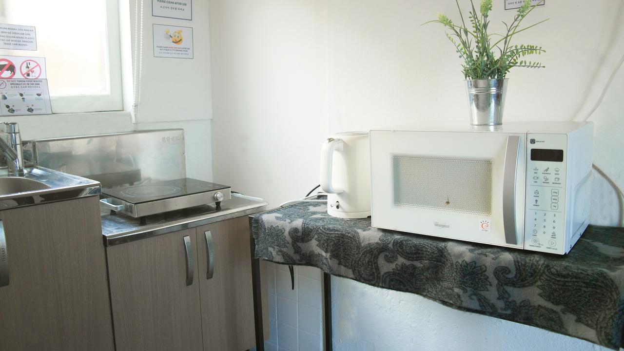 Fnstay Muslim Friendly Guesthouse Сеул Экстерьер фото